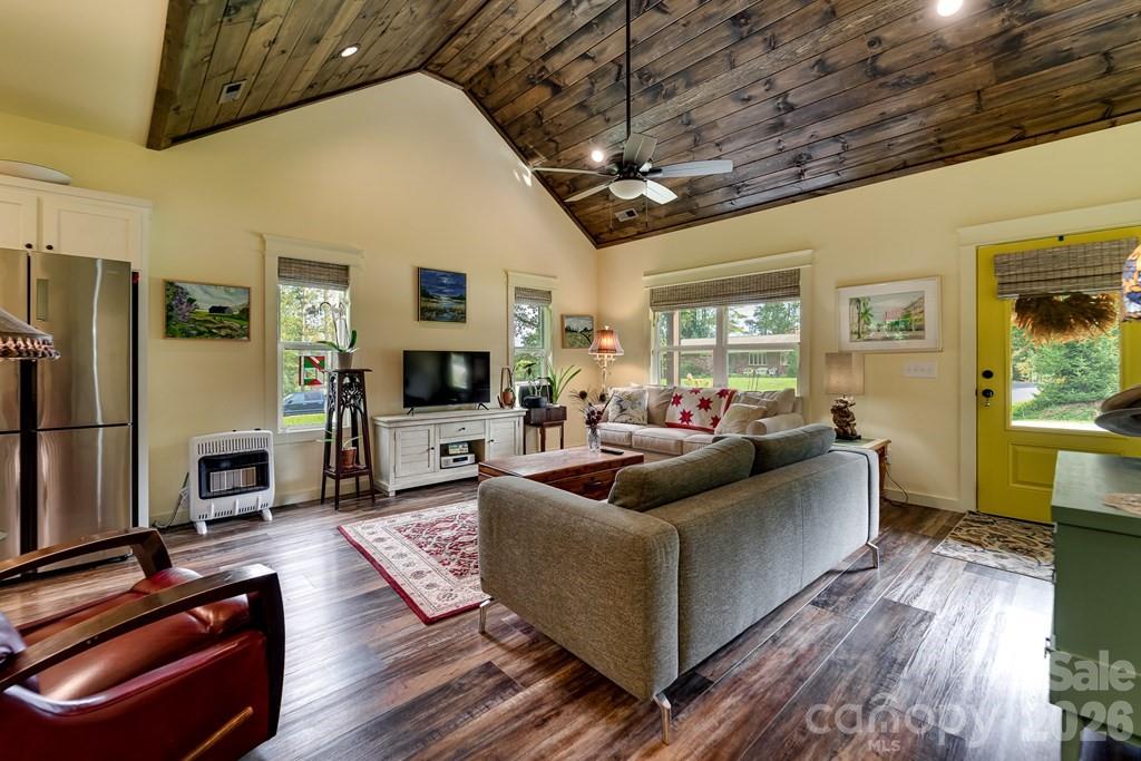190 Fort Hembree Road Hayesville NC 28904