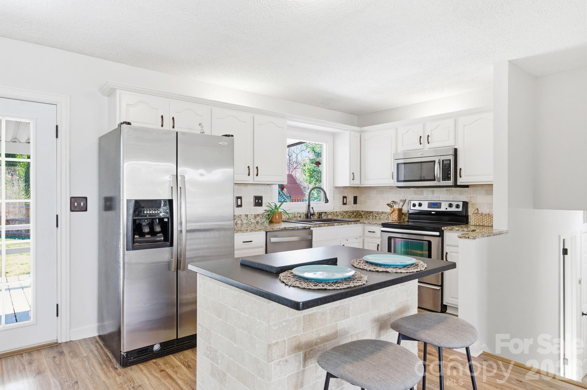 14 Lynwood Circle Asheville NC 28806