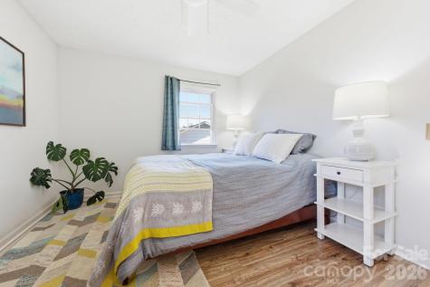 14 Lynwood Circle Asheville NC 28806