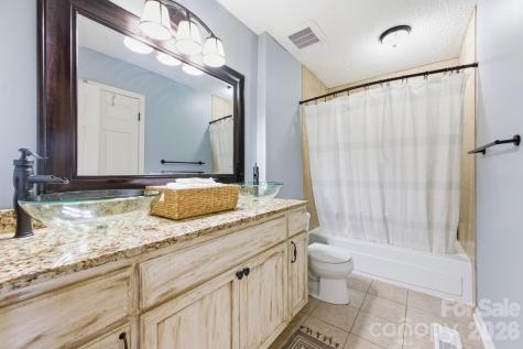 14 Lynwood Circle Asheville NC 28806