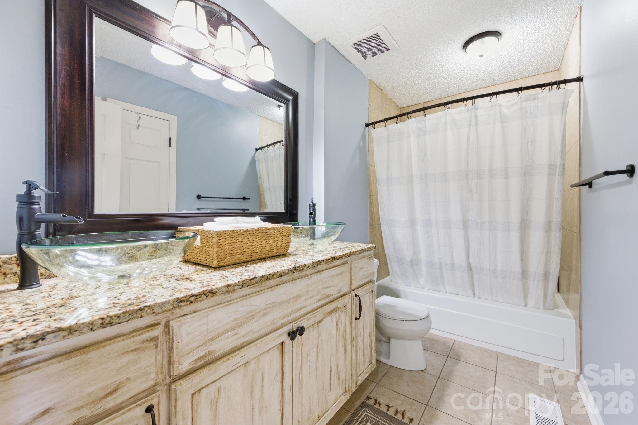14 Lynwood Circle Asheville NC 28806