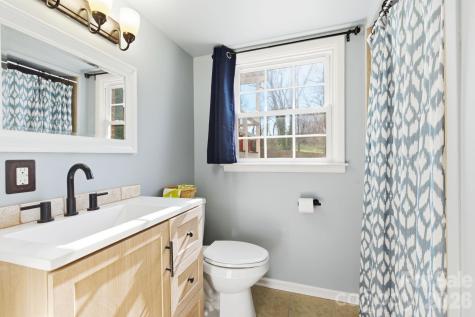 14 Lynwood Circle Asheville NC 28806