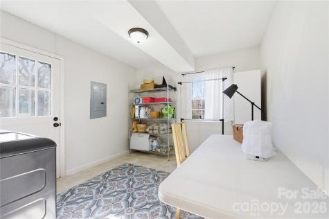 14 Lynwood Circle Asheville NC 28806