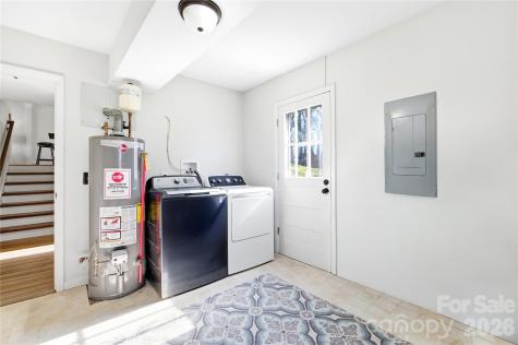 14 Lynwood Circle Asheville NC 28806