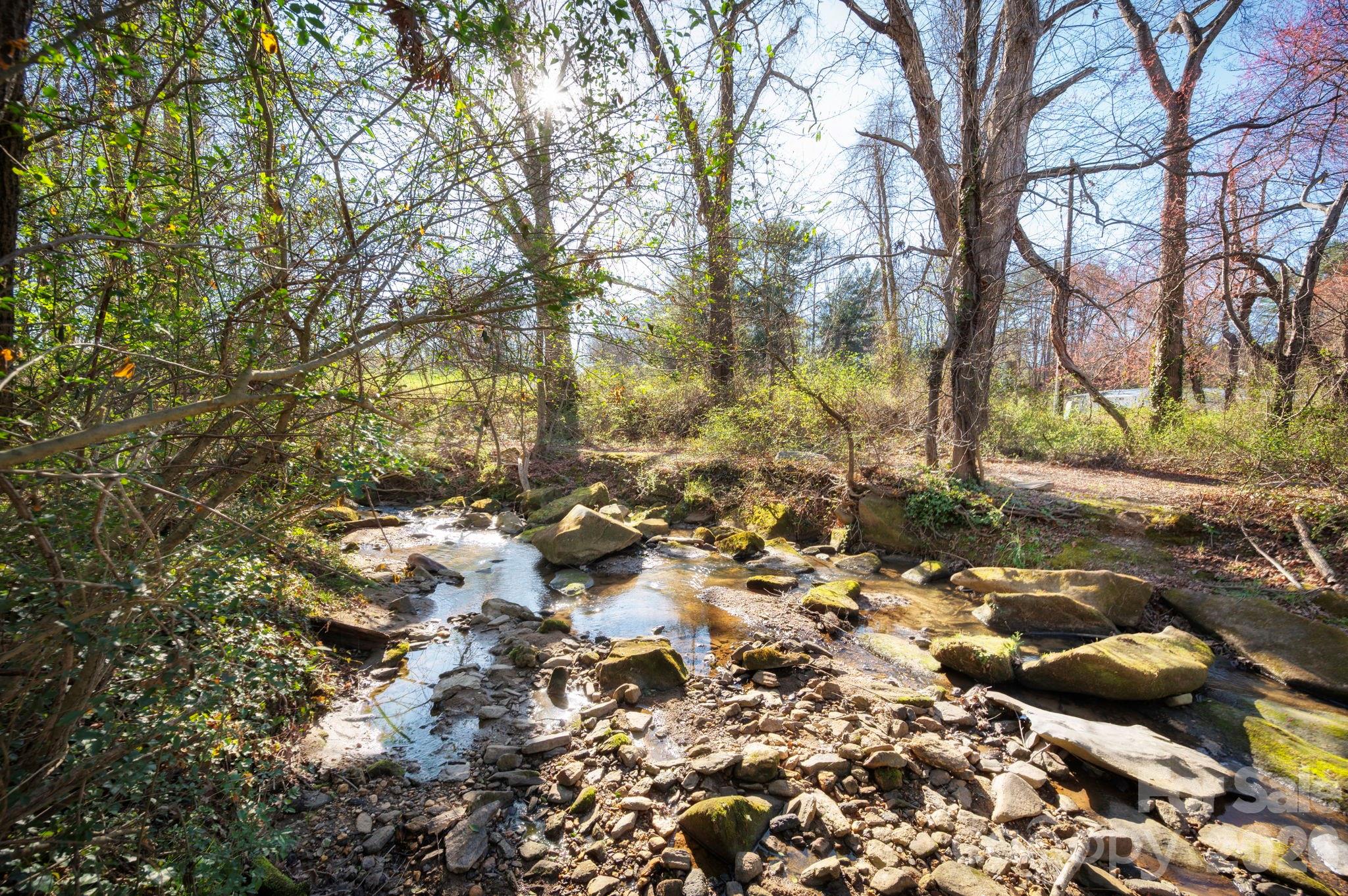14 Lynwood Circle Asheville NC 28806