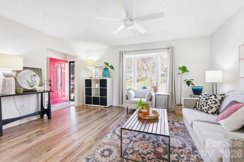 14 Lynwood Circle Asheville NC 28806