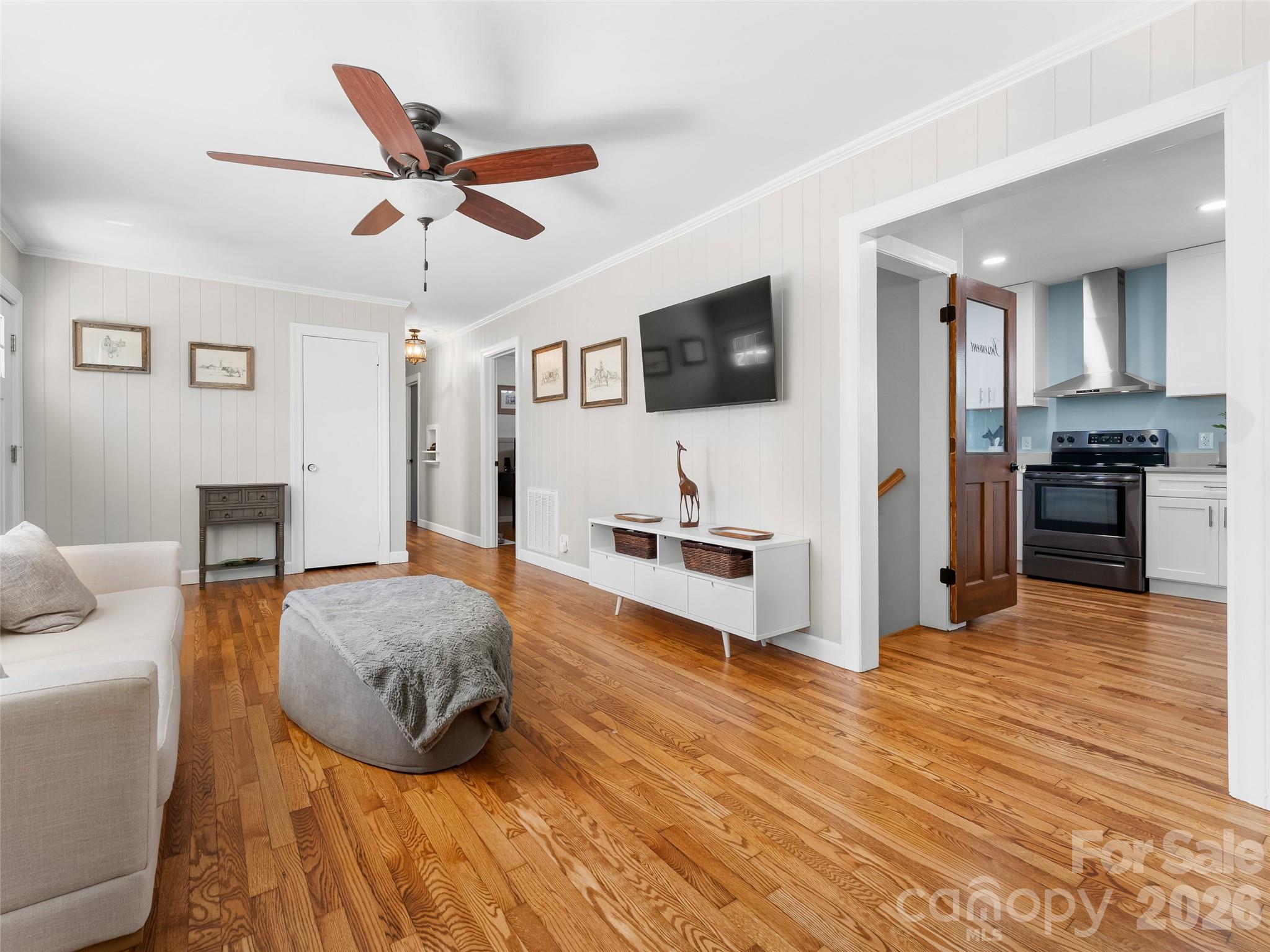 625 Lenox Place Hendersonville NC 28739