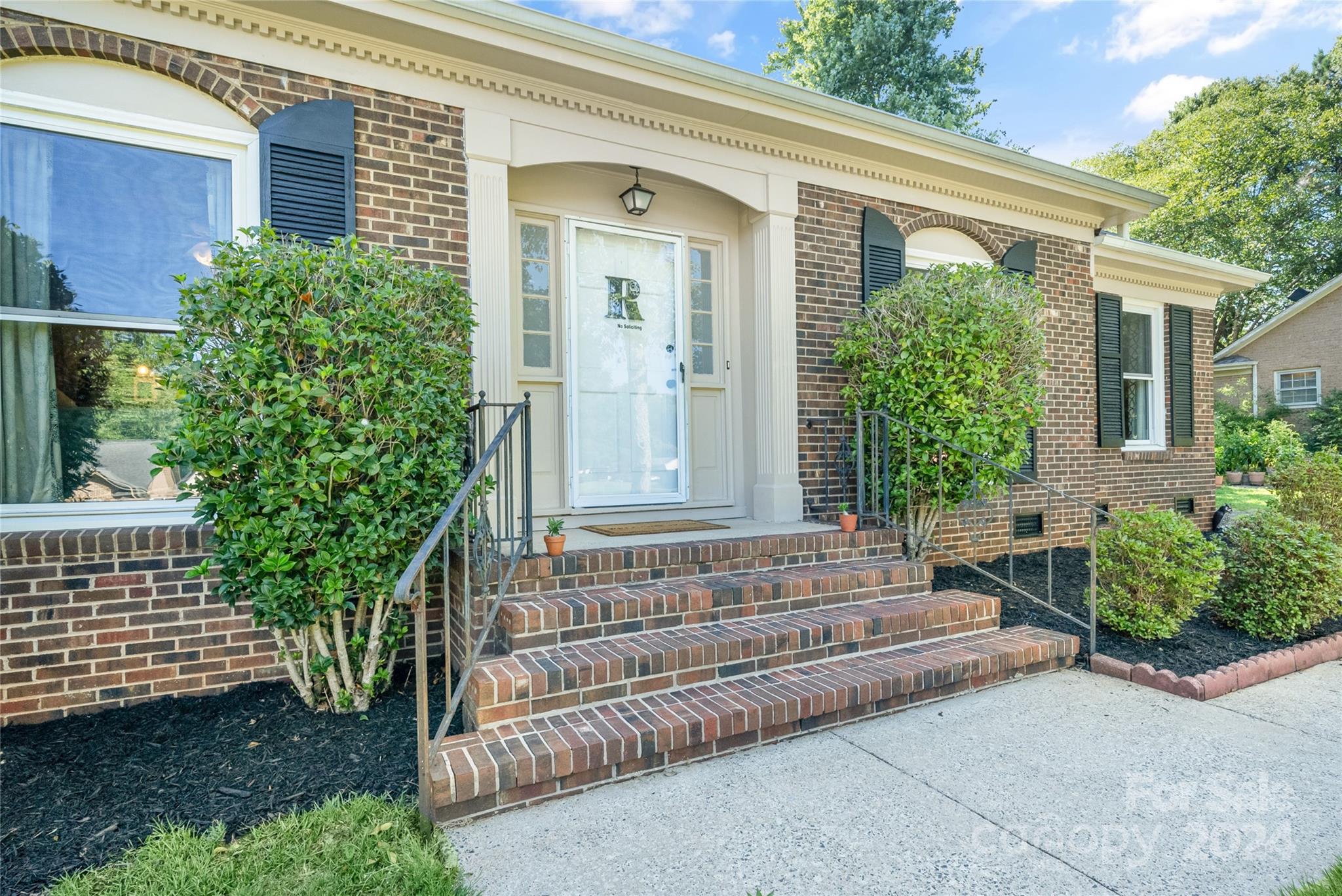 5518 Elsinore Place Charlotte NC 28227