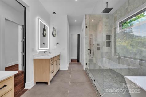 111 Wrenwood Lane Charlotte NC 28211