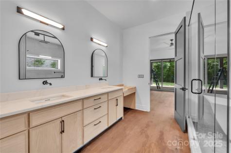 111 Wrenwood Lane Charlotte NC 28211