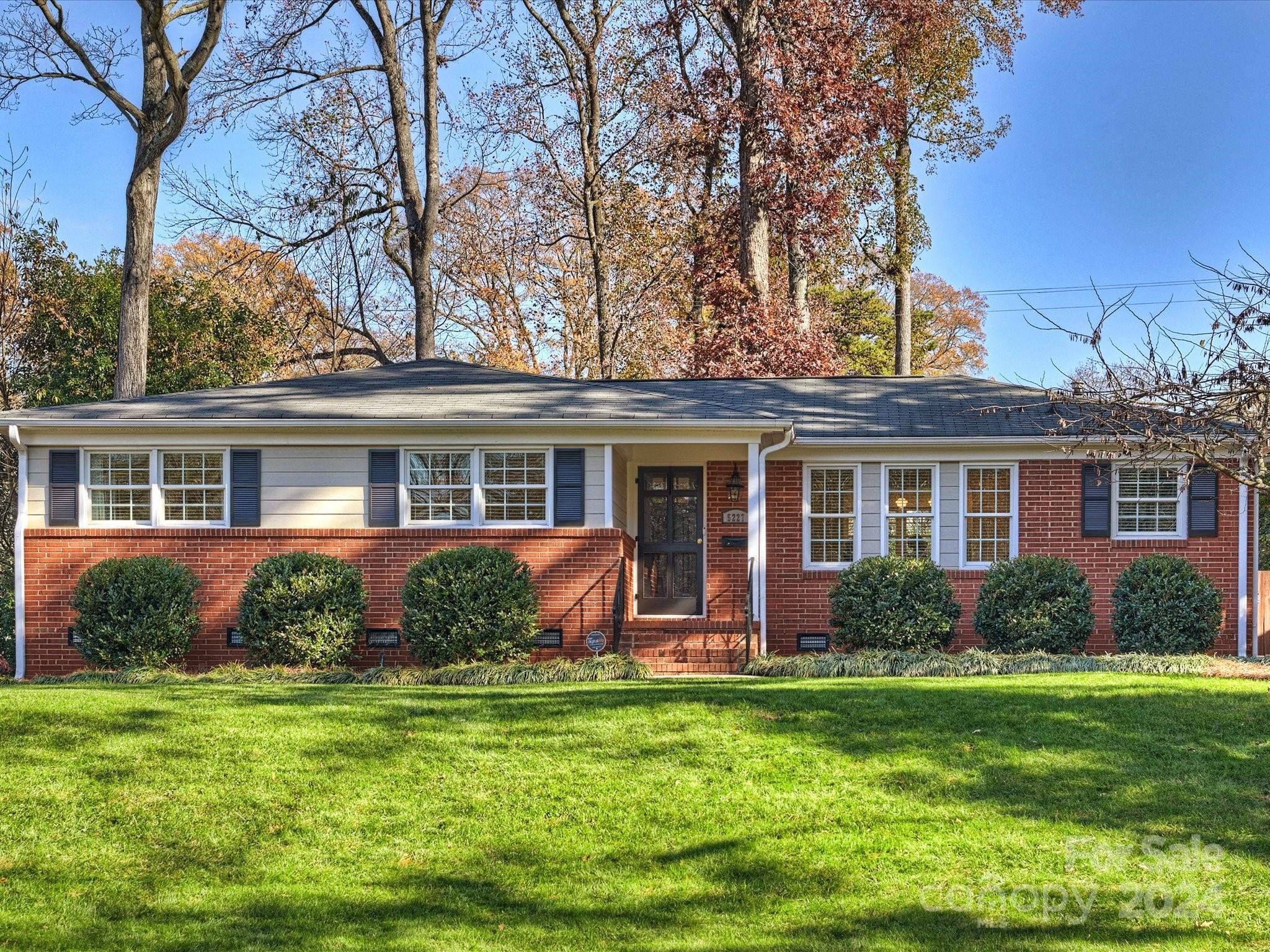 5227 Chedworth Drive Charlotte NC 28210
