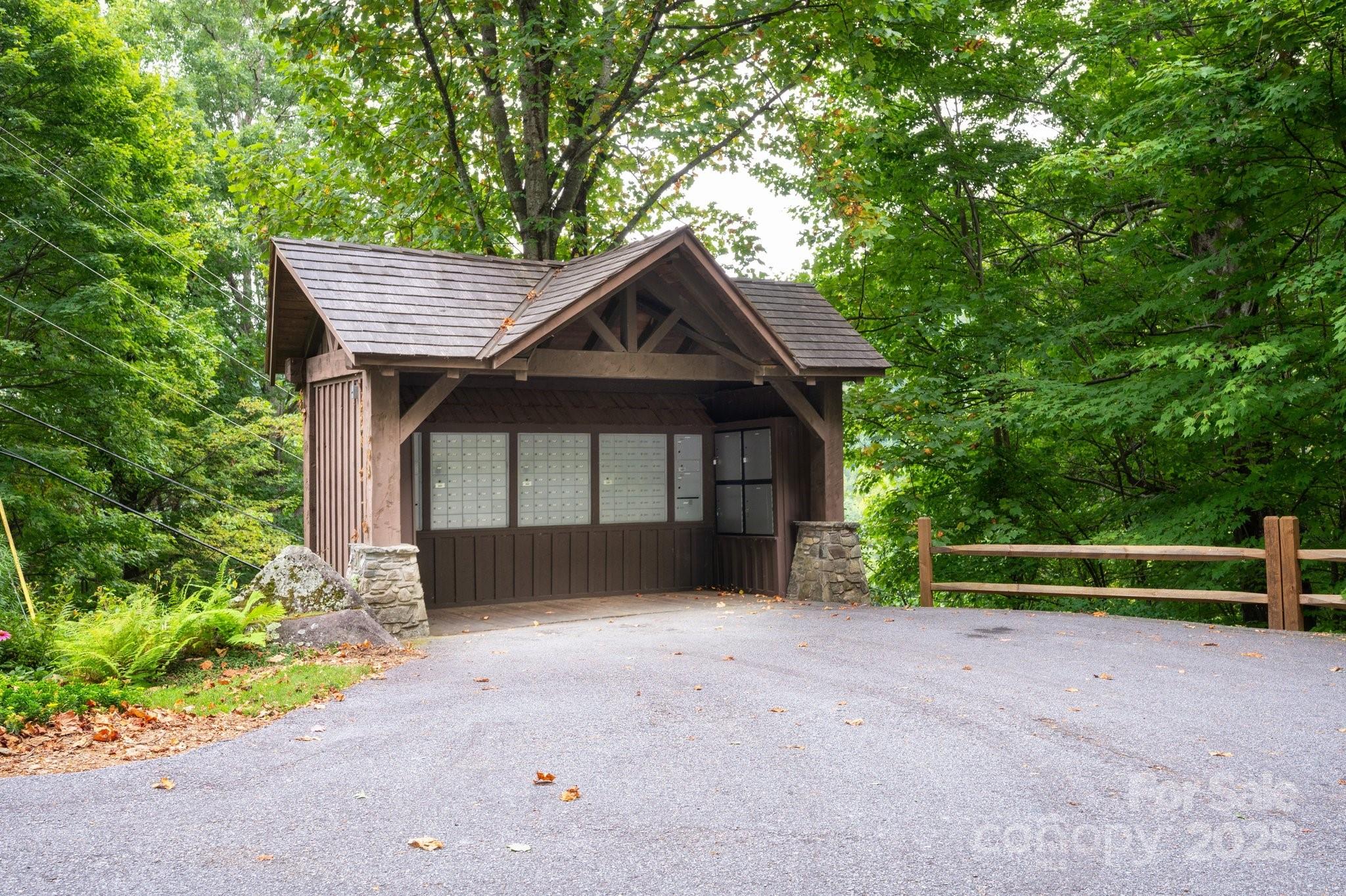 499 Warbler Lane Black Mountain NC 28711