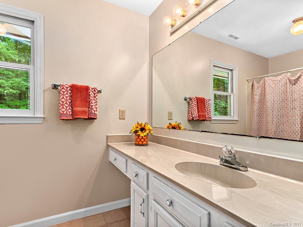 2 Abbott Road Arden NC 28704