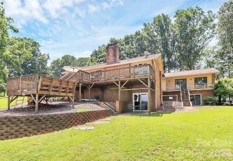 160 Quail Hollow Drive Kings Mountain NC 28086