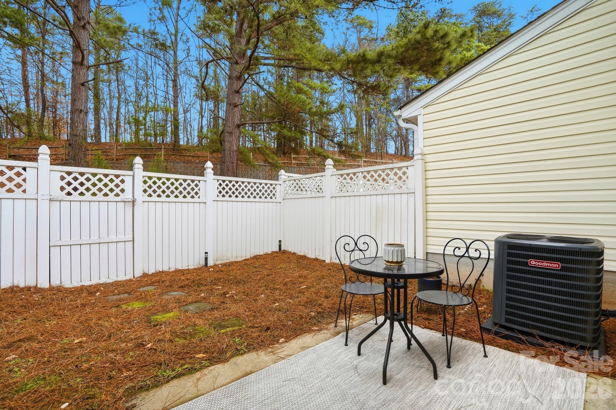 12350 Hennigan Place Lane Charlotte NC 28214