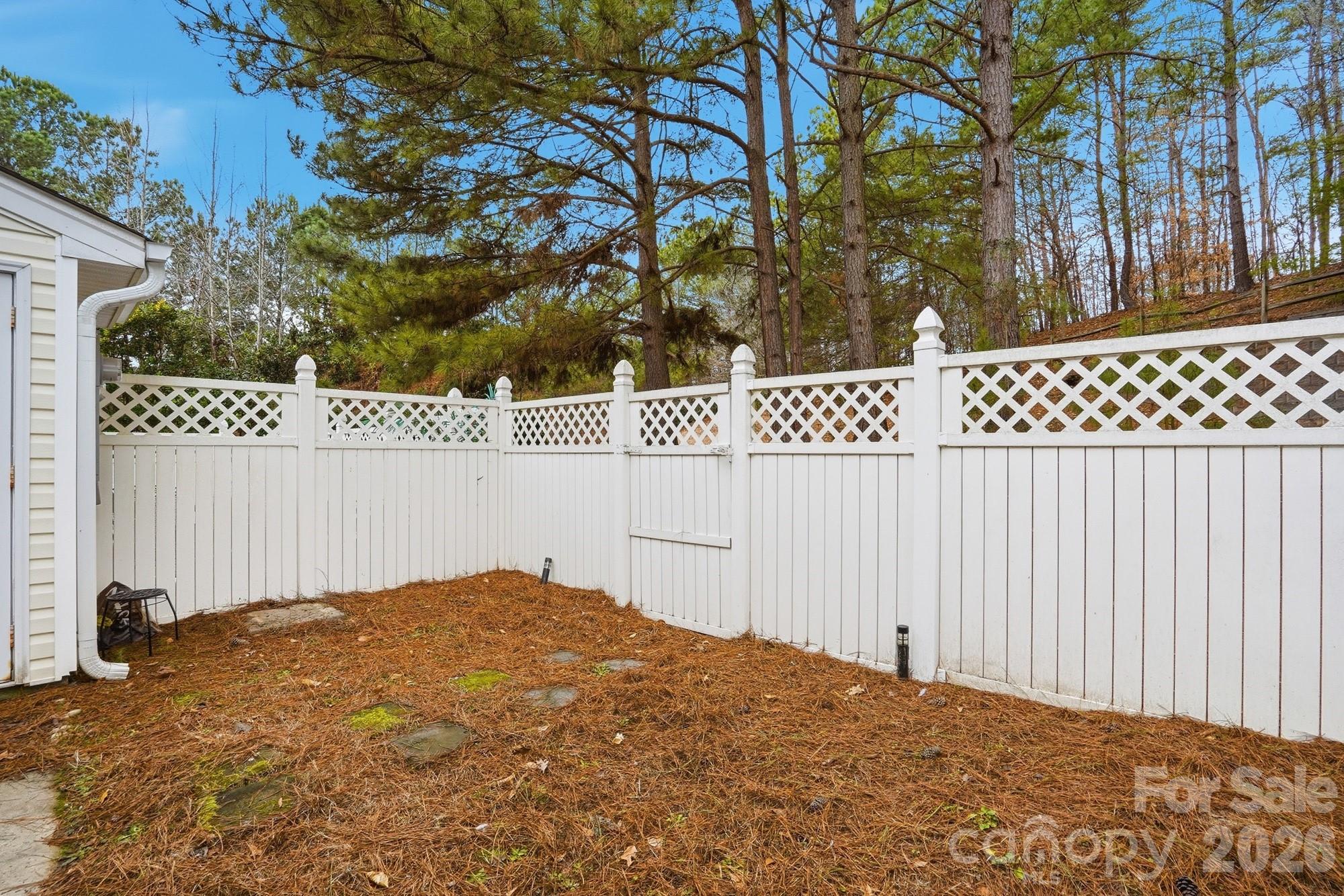 12350 Hennigan Place Lane Charlotte NC 28214