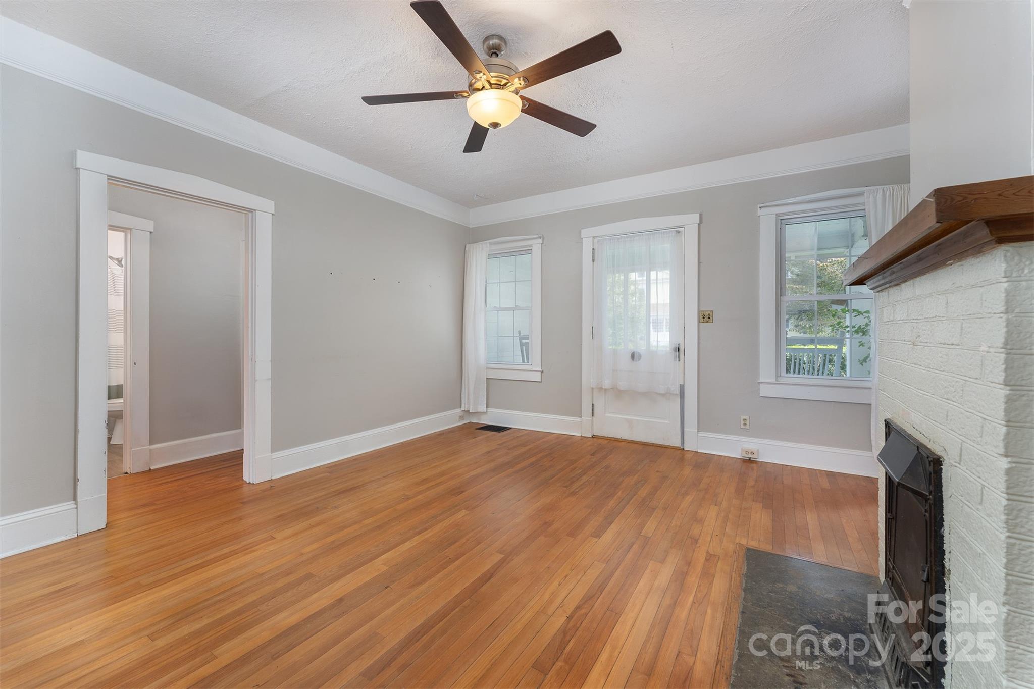 305 And 305 1/2 N Dougherty Street Black Mountain NC 28711