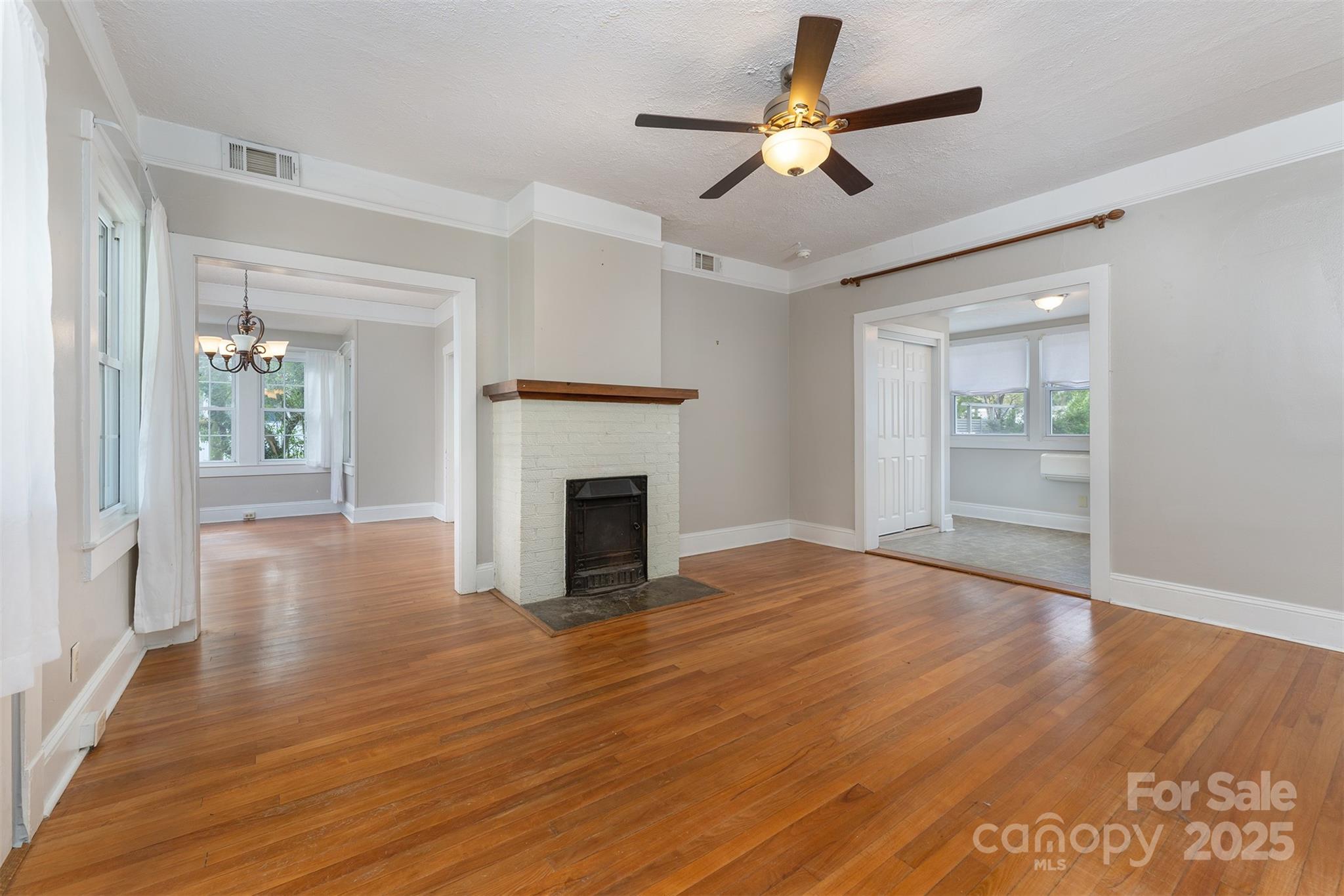 305 And 305 1/2 N Dougherty Street Black Mountain NC 28711