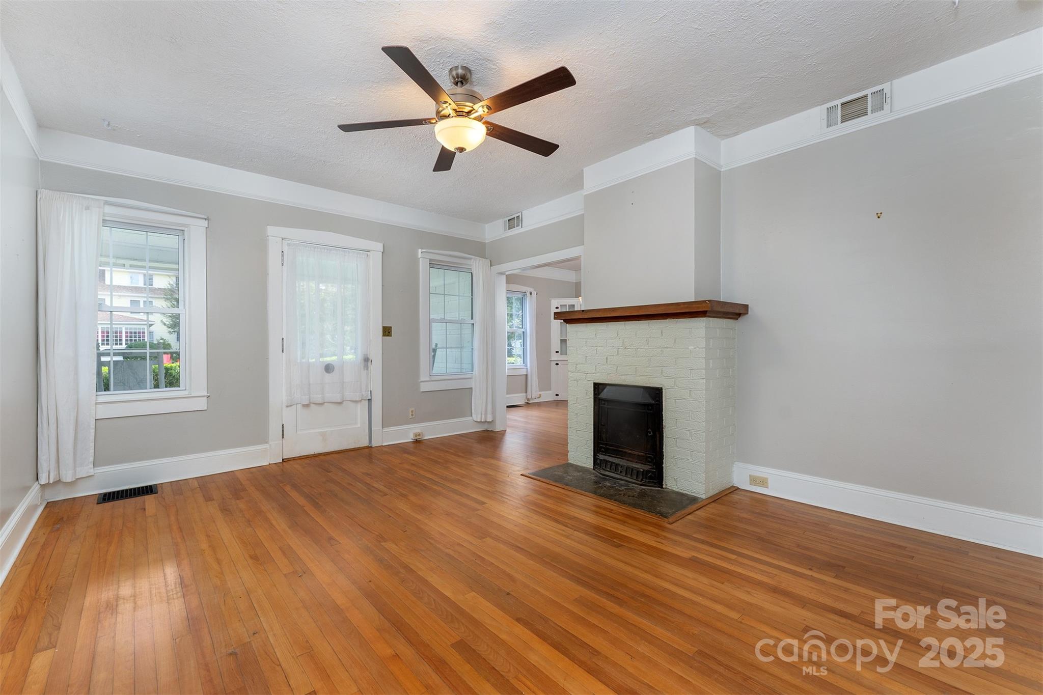 305 And 305 1/2 N Dougherty Street Black Mountain NC 28711