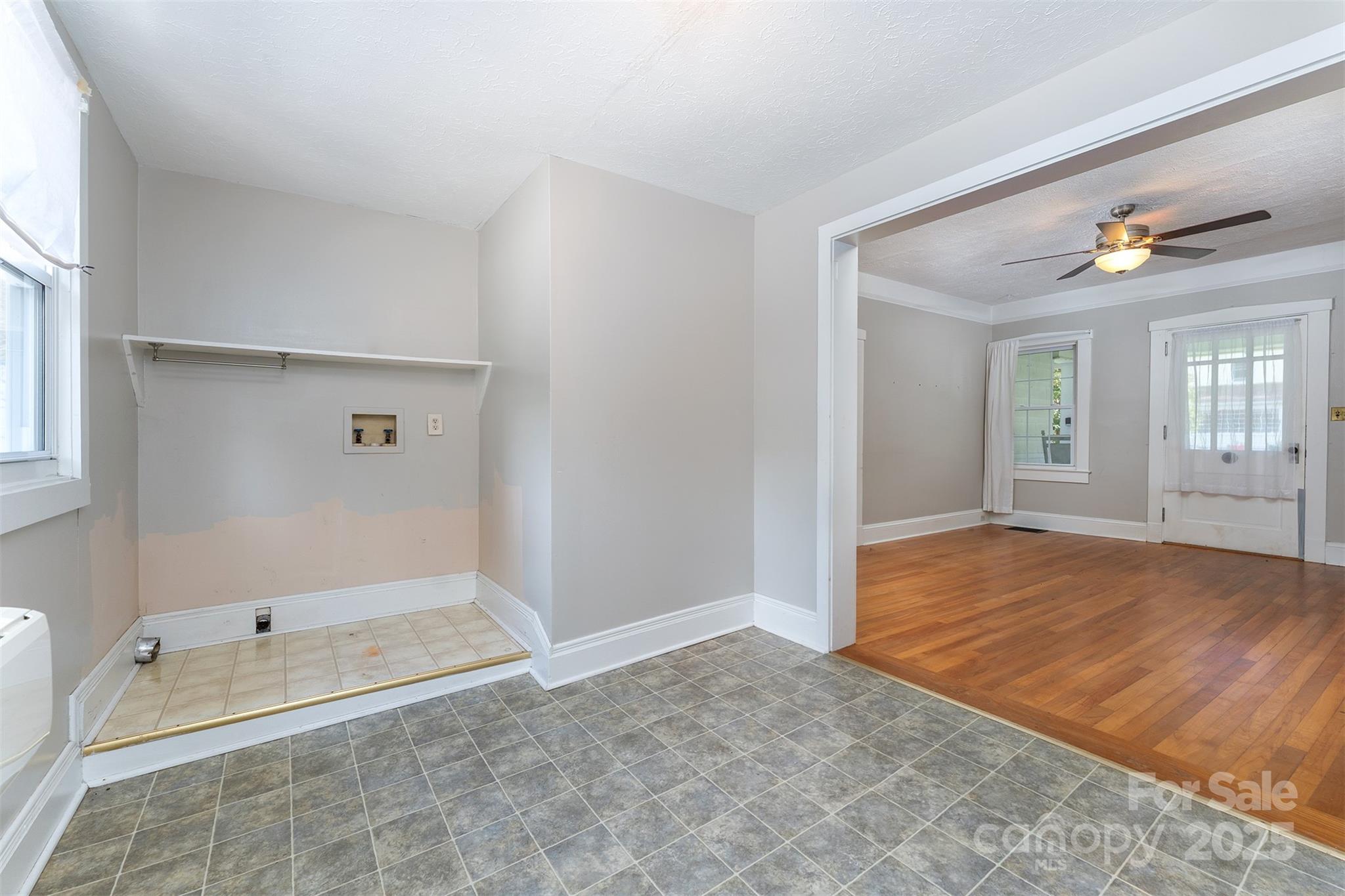 305 And 305 1/2 N Dougherty Street Black Mountain NC 28711