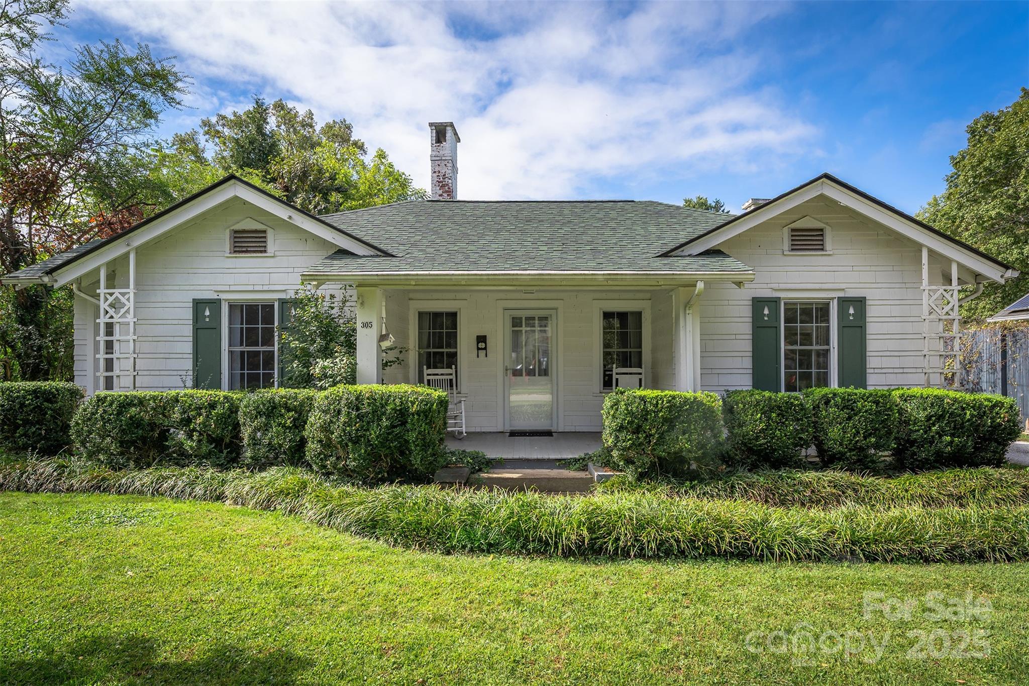 305 And 305 1/2 N Dougherty Street Black Mountain NC 28711