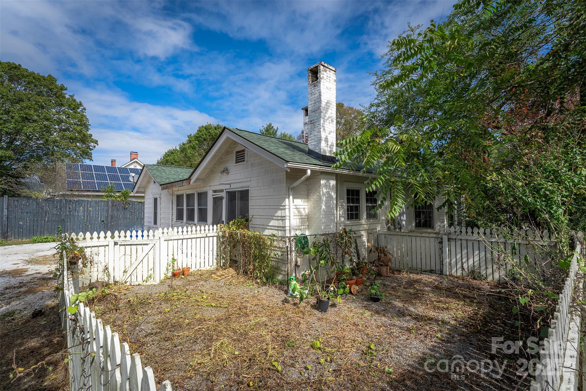 305 And 305 1/2 N Dougherty Street Black Mountain NC 28711