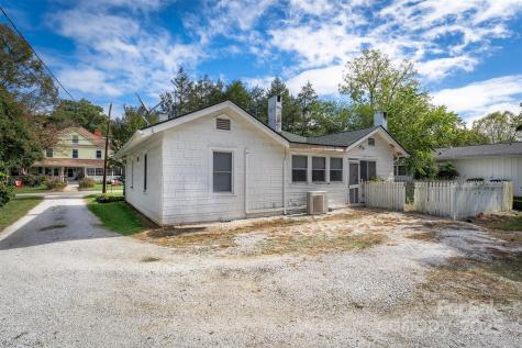 305 And 305 1/2 N Dougherty Street Black Mountain NC 28711