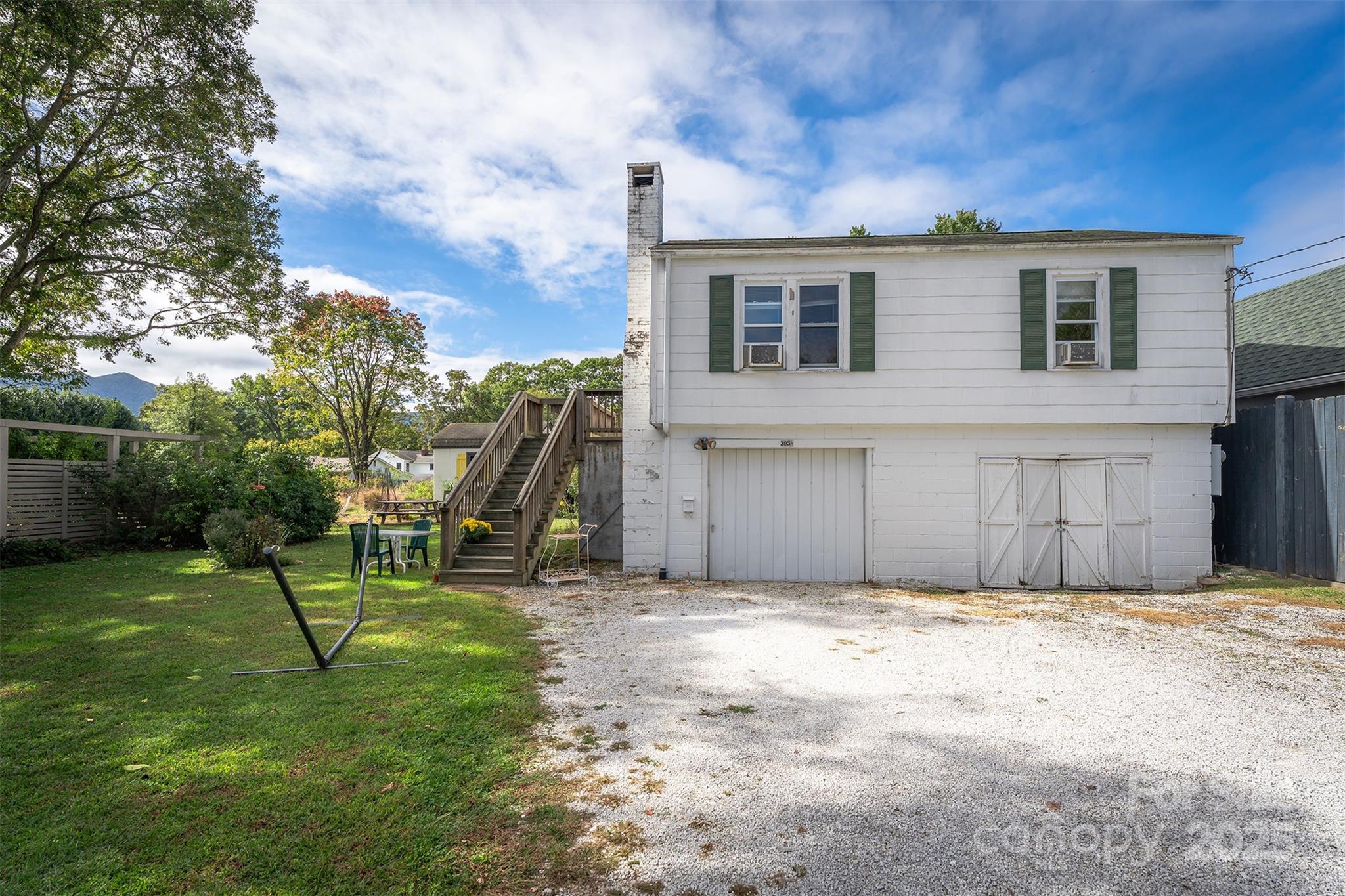 305 And 305 1/2 N Dougherty Street Black Mountain NC 28711