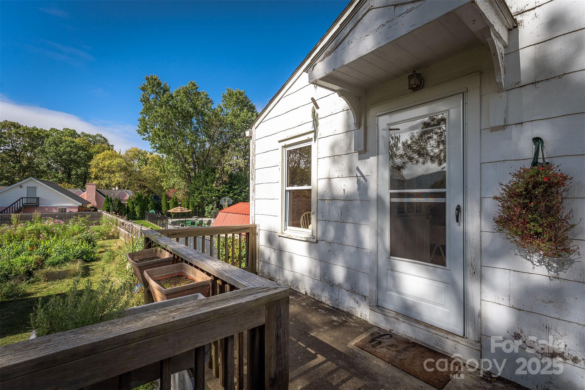 305 And 305 1/2 N Dougherty Street Black Mountain NC 28711