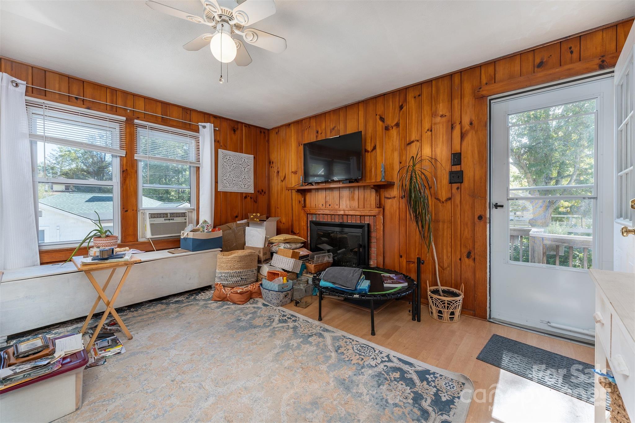 305 And 305 1/2 N Dougherty Street Black Mountain NC 28711