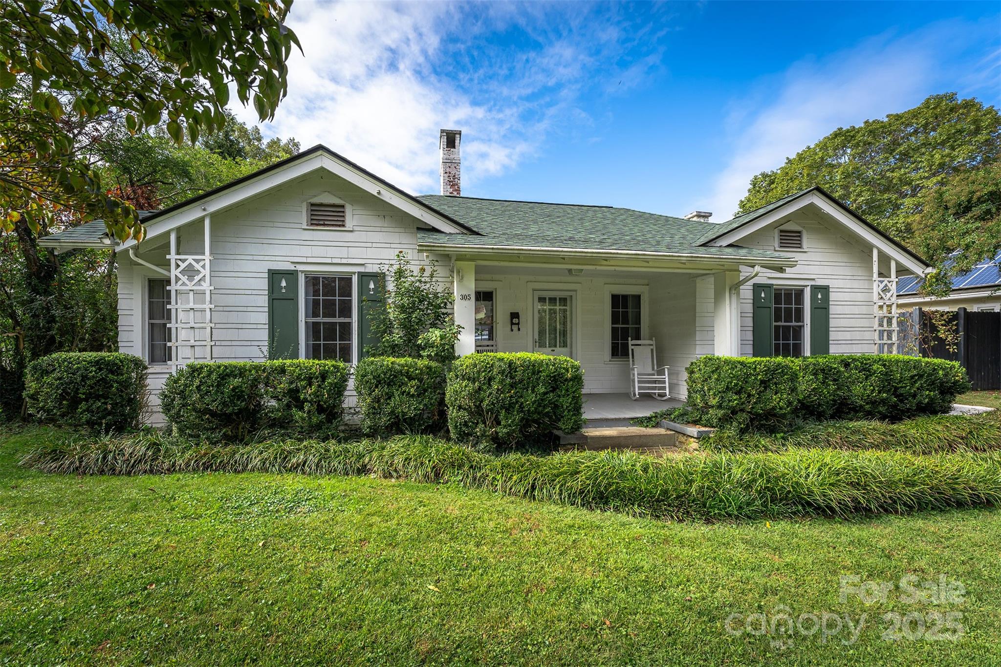 305 And 305 1/2 N Dougherty Street Black Mountain NC 28711