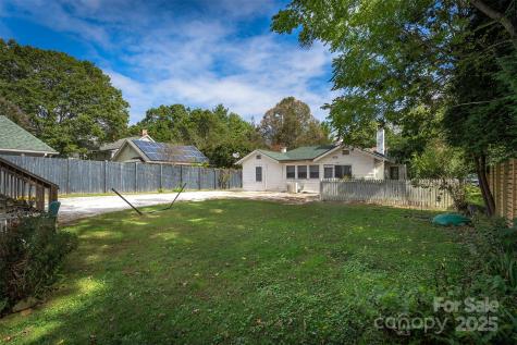 305 And 305 1/2 N Dougherty Street Black Mountain NC 28711