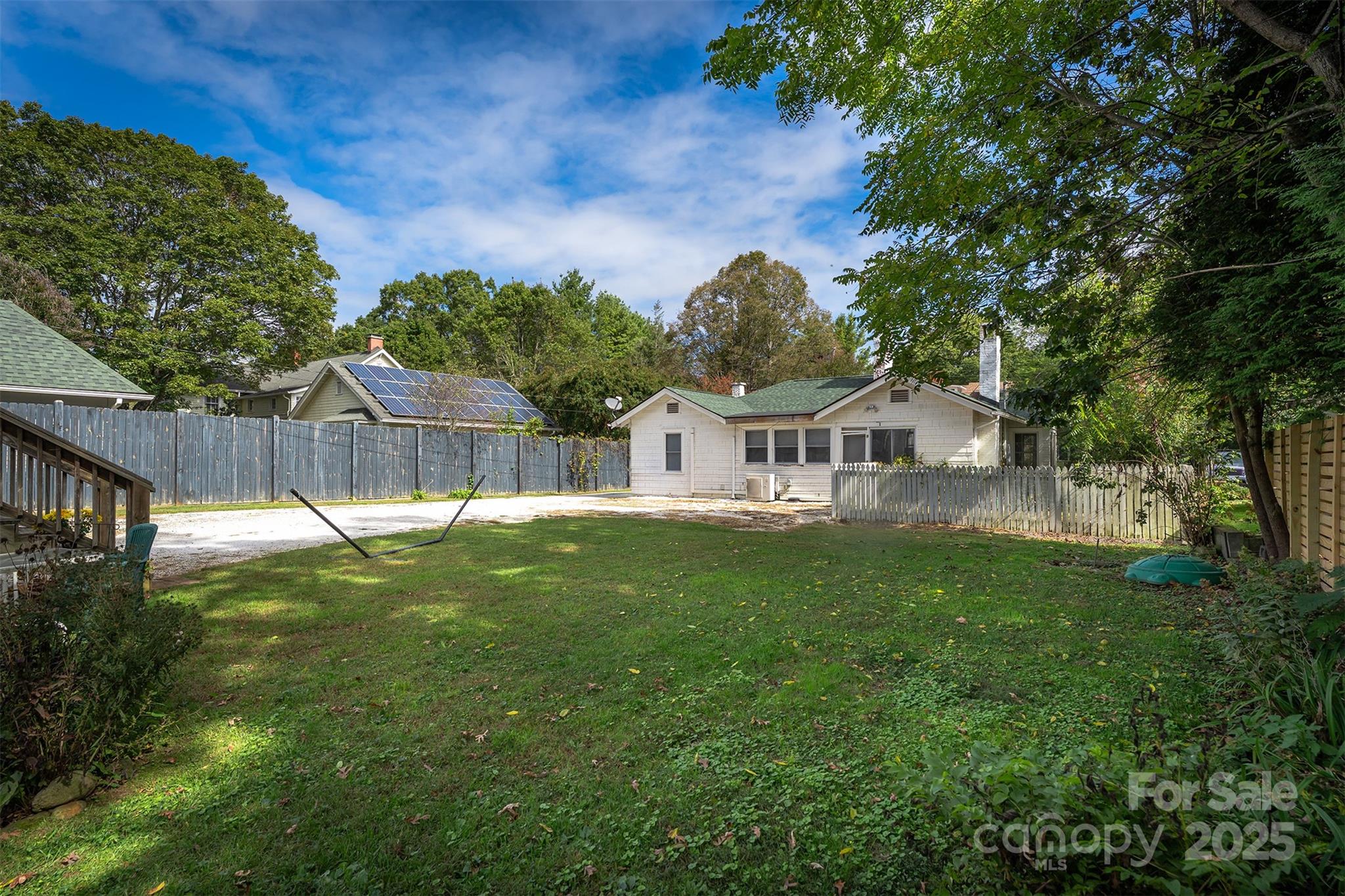 305 And 305 1/2 N Dougherty Street Black Mountain NC 28711