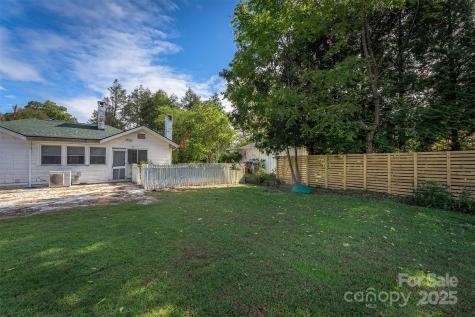 305 And 305 1/2 N Dougherty Street Black Mountain NC 28711