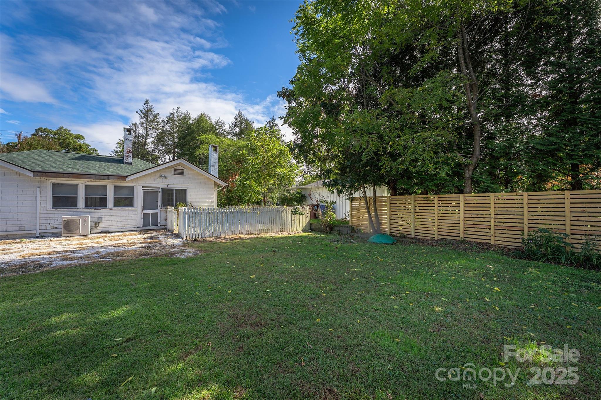 305 And 305 1/2 N Dougherty Street Black Mountain NC 28711