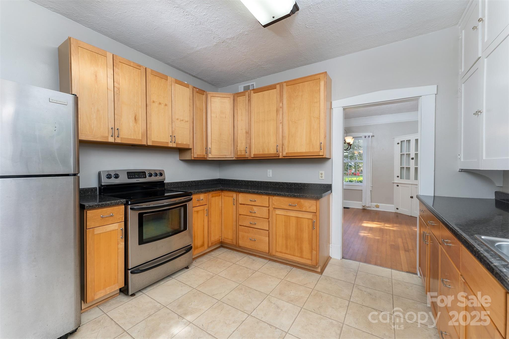 305 And 305 1/2 N Dougherty Street Black Mountain NC 28711