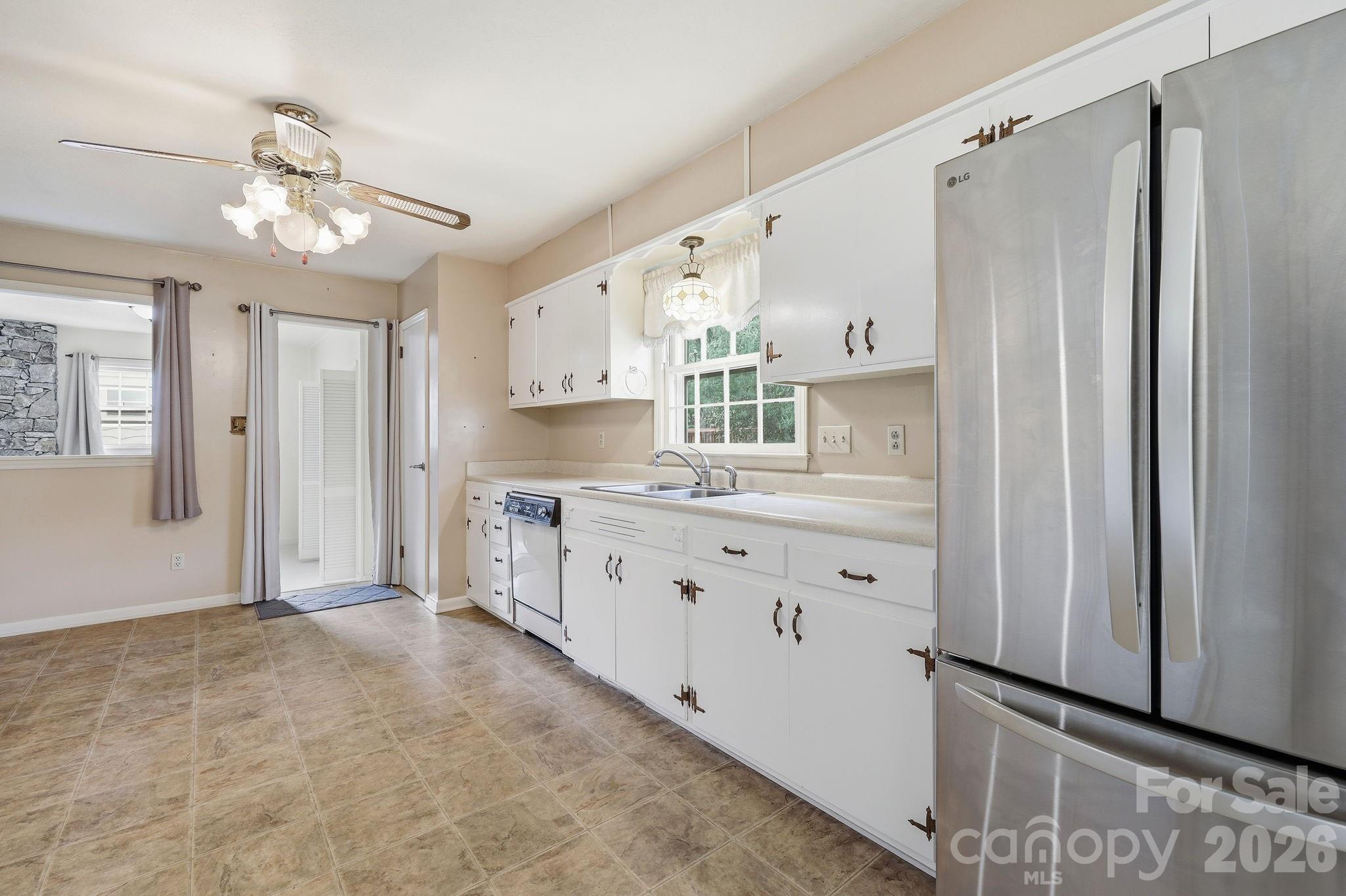 22 Carjen Avenue Asheville NC 28804