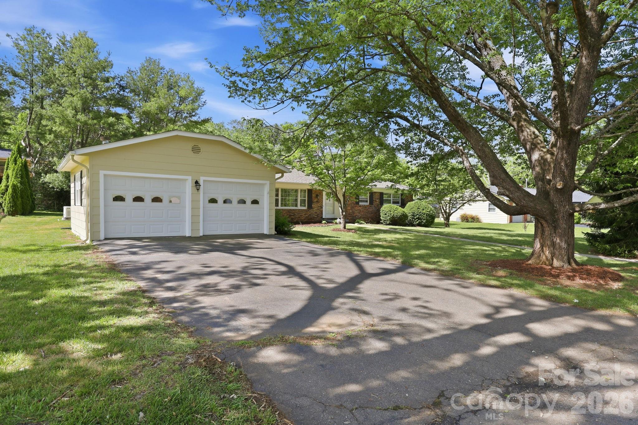 22 Carjen Avenue Asheville NC 28804