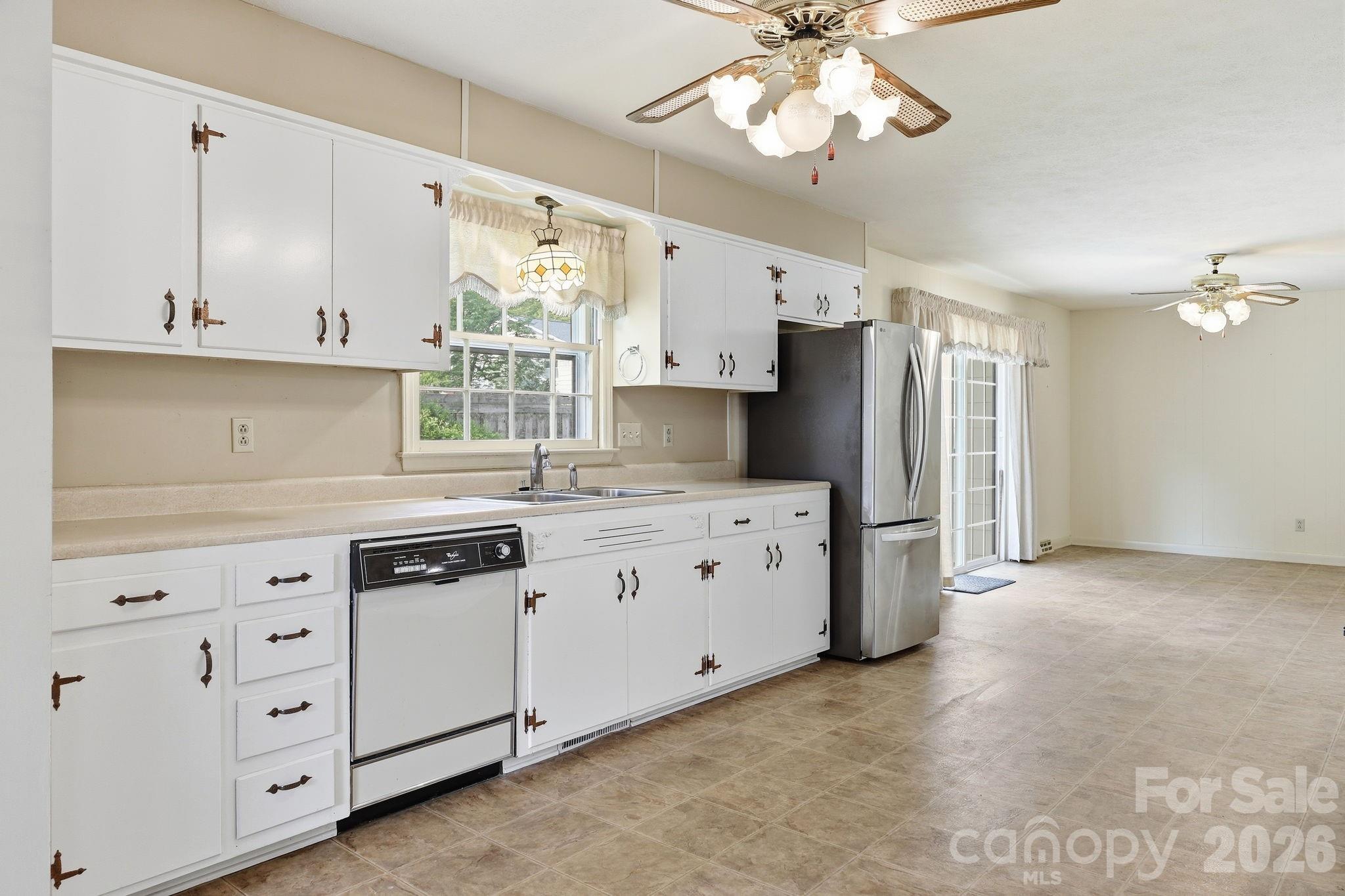22 Carjen Avenue Asheville NC 28804