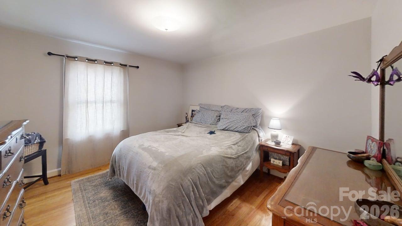 719 Oakland Street Hendersonville NC 28791