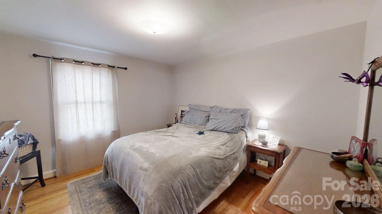 719 Oakland Street Hendersonville NC 28791