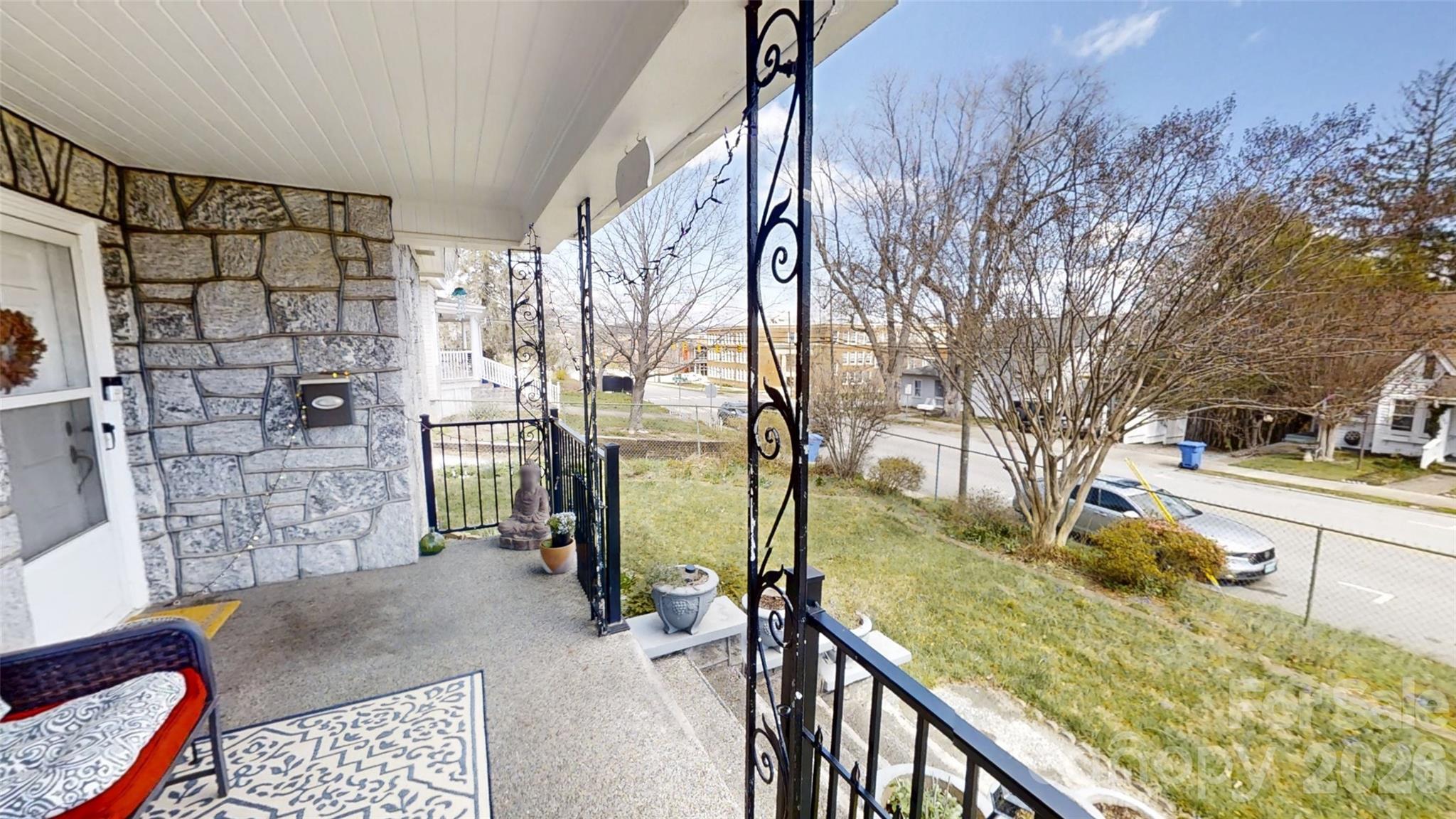 719 Oakland Street Hendersonville NC 28791