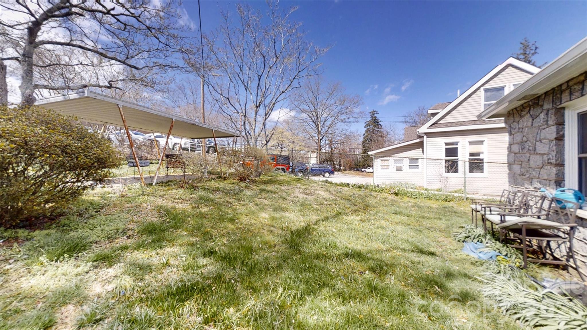 719 Oakland Street Hendersonville NC 28791