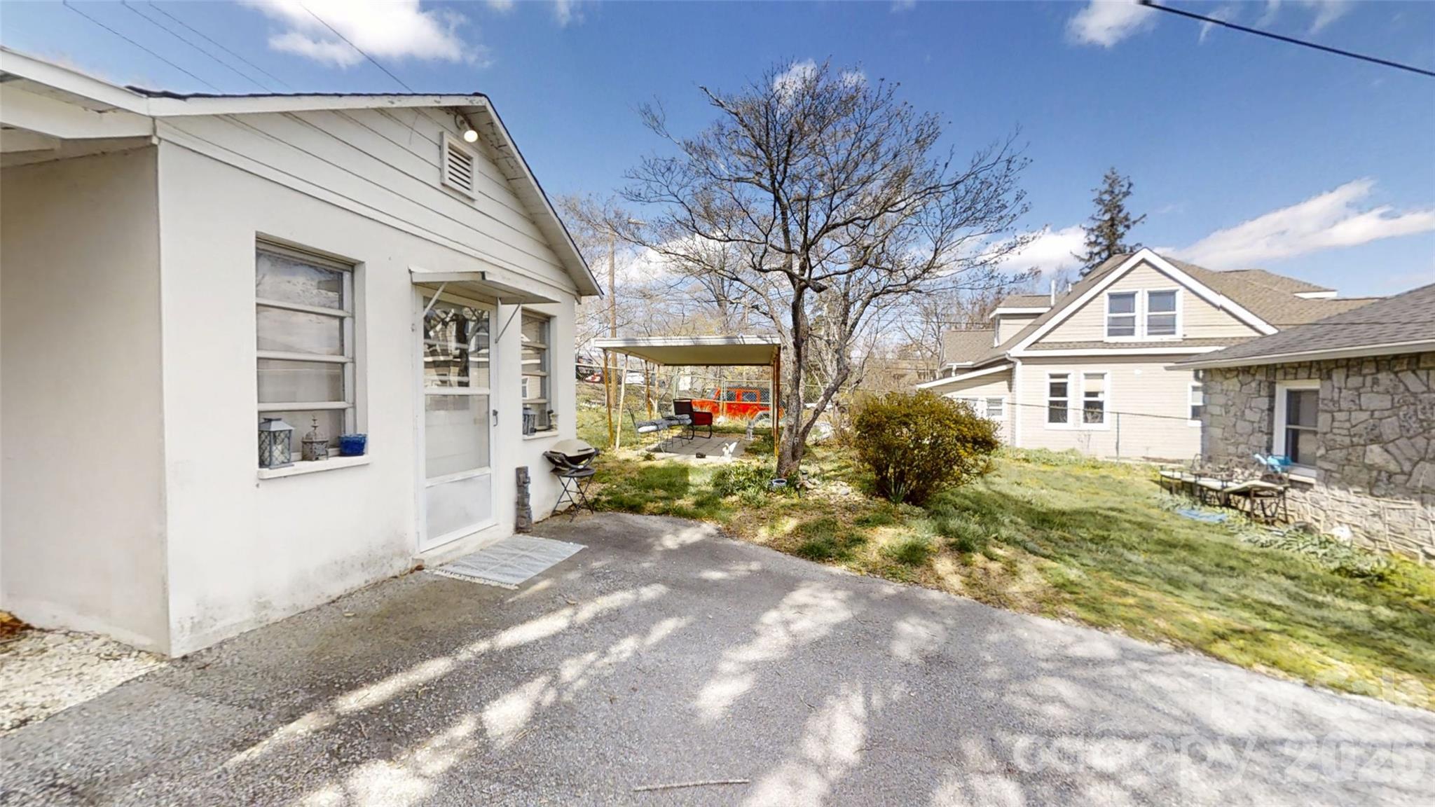 719 Oakland Street Hendersonville NC 28791