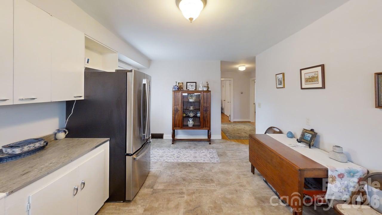 719 Oakland Street Hendersonville NC 28791