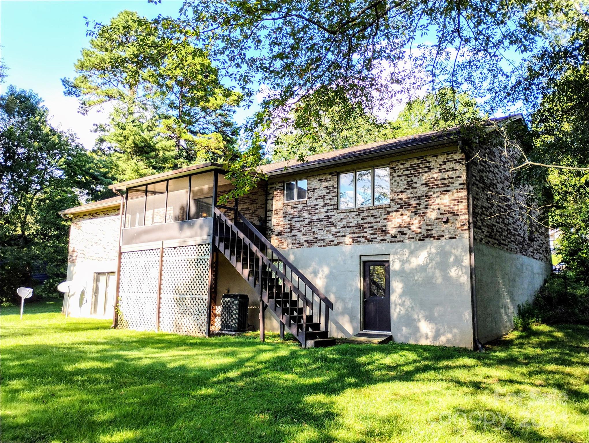 11 Wilkie Way Fletcher NC 28732