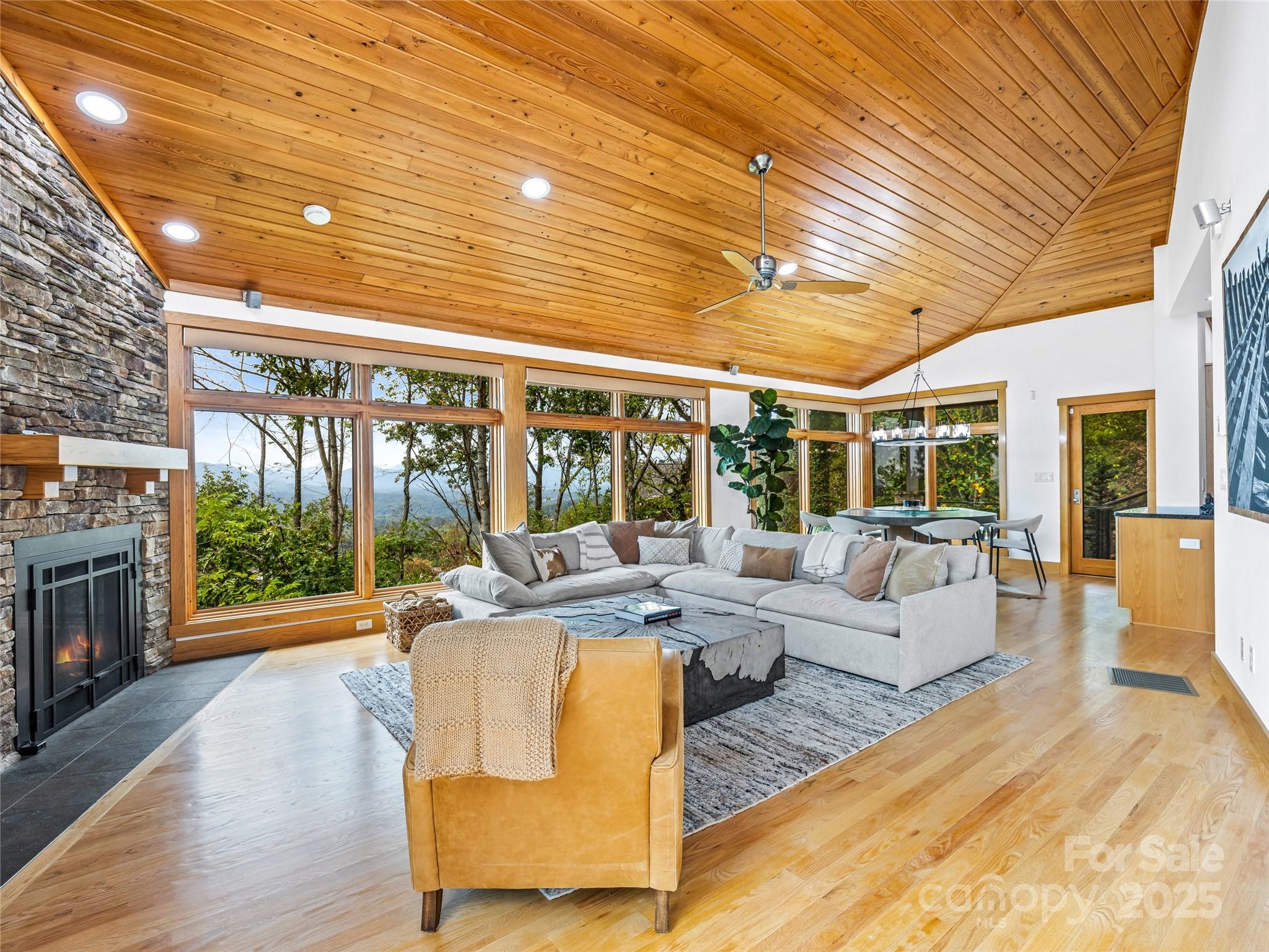 136 Senator Reynolds Road Asheville NC 28804