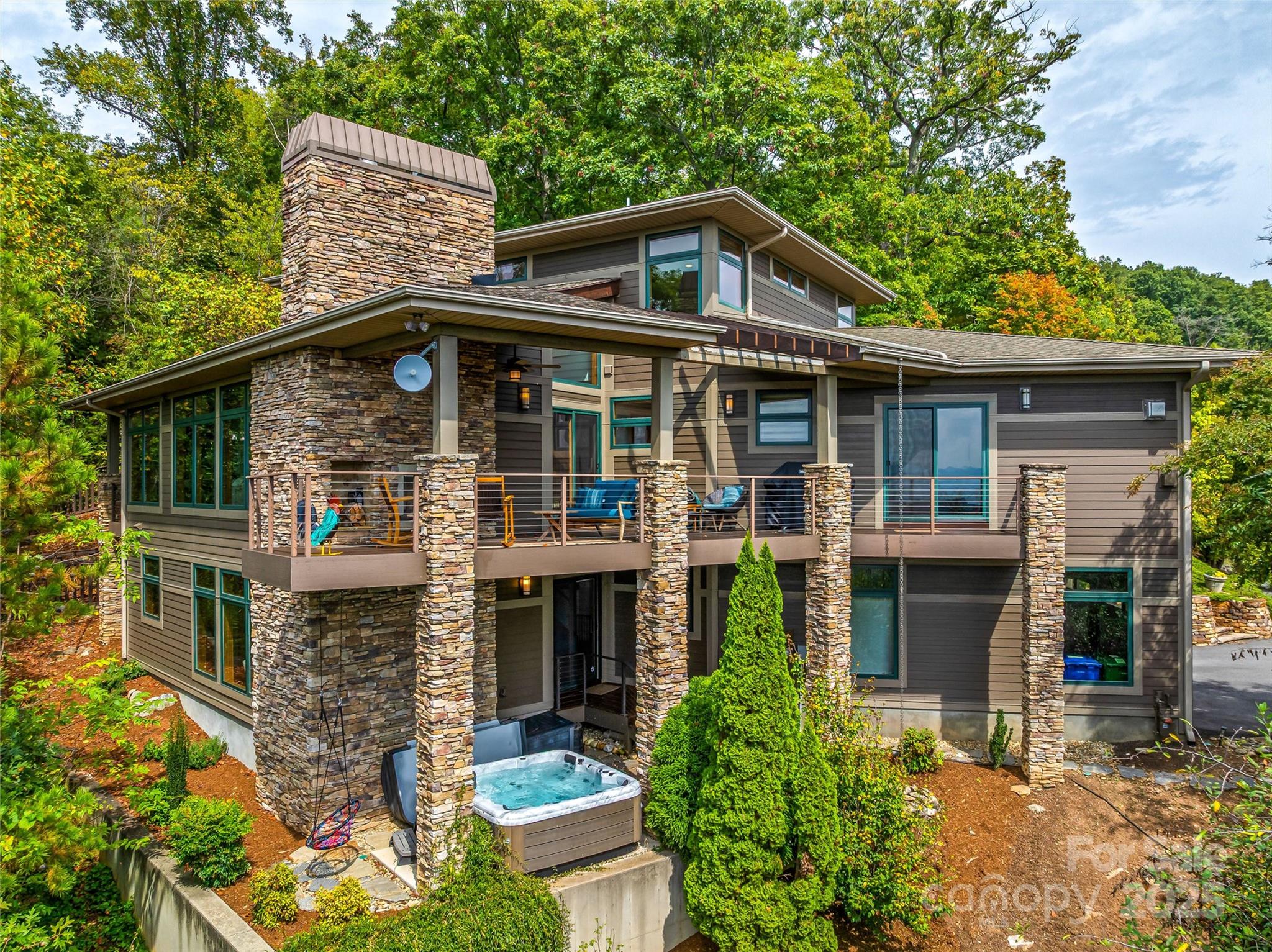 136 Senator Reynolds Road Asheville NC 28804