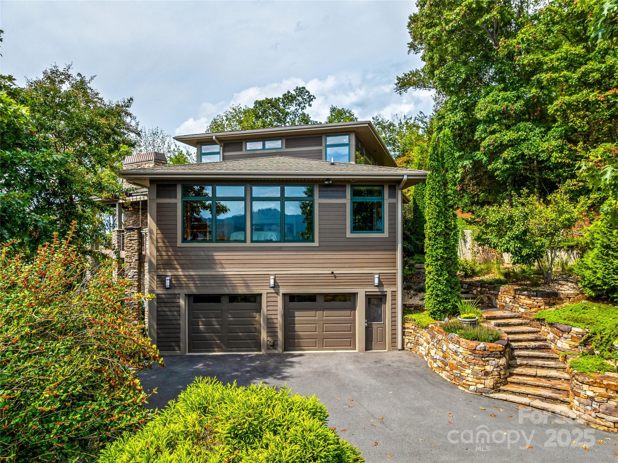 136 Senator Reynolds Road Asheville NC 28804