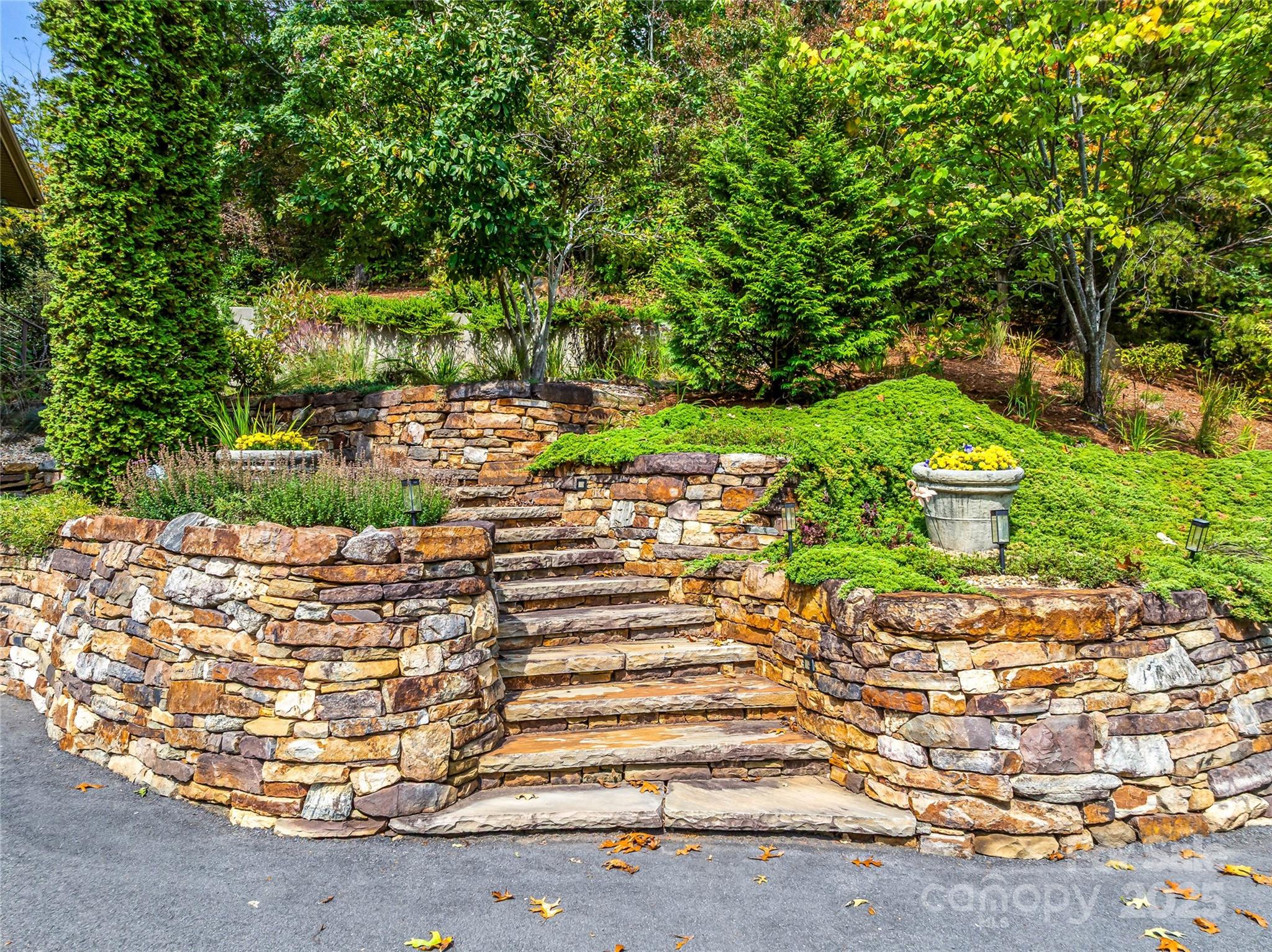 136 Senator Reynolds Road Asheville NC 28804